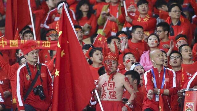 白玉般的她